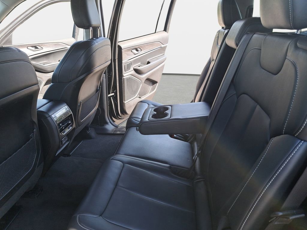 Certified 2021 Jeep Grand Cherokee L Limited AWD/4WD image 16