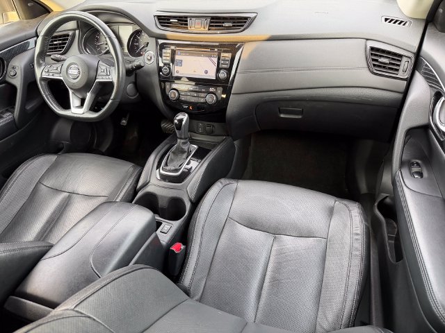 Used 2017 Nissan Rogue SL w/ SL Premium Package AWD/4WD image 35
