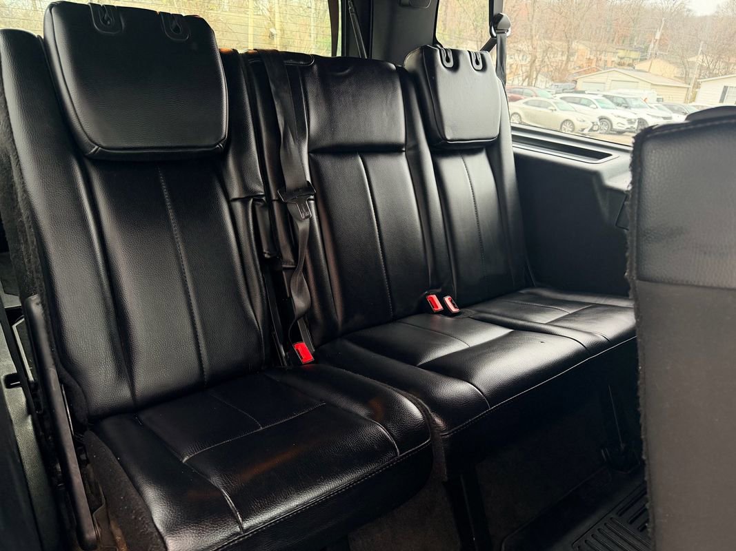Used 2015 Ford Expedition EL XLT w/ Equipment Group 202A image 17