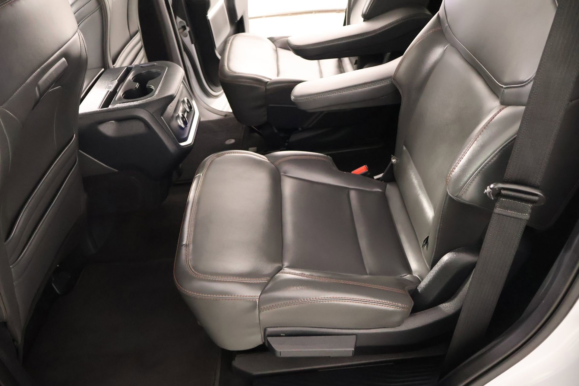 Used 2025 Ford Expedition Active AWD/4WD image 11
