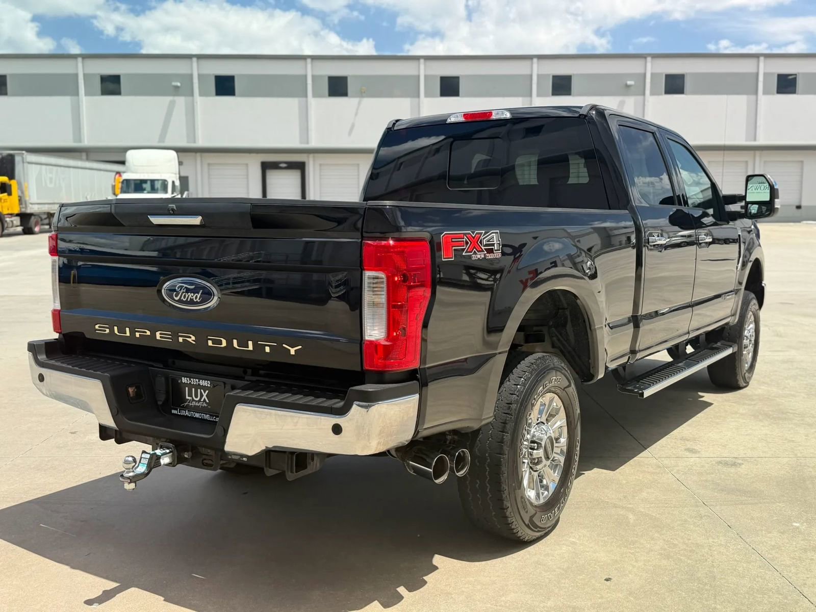 Used 2019 Ford F250 XLT w/ XLT Premium Package AWD/4WD image 9