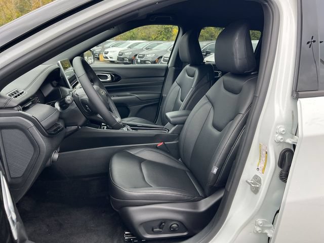 Used 2026 Jeep Compass Limited AWD/4WD image 15