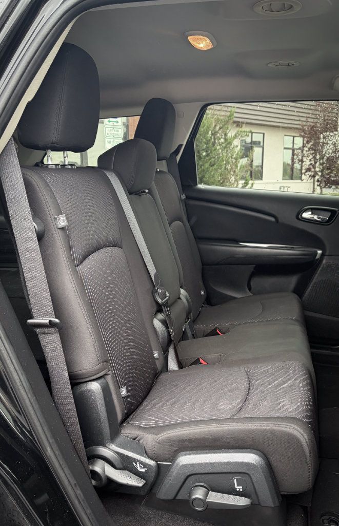 Used 2016 Dodge Journey SXT w/ Blacktop Package AWD/4WD image 27
