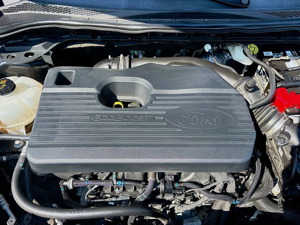 Used 2020 Ford Escape Titanium image 31