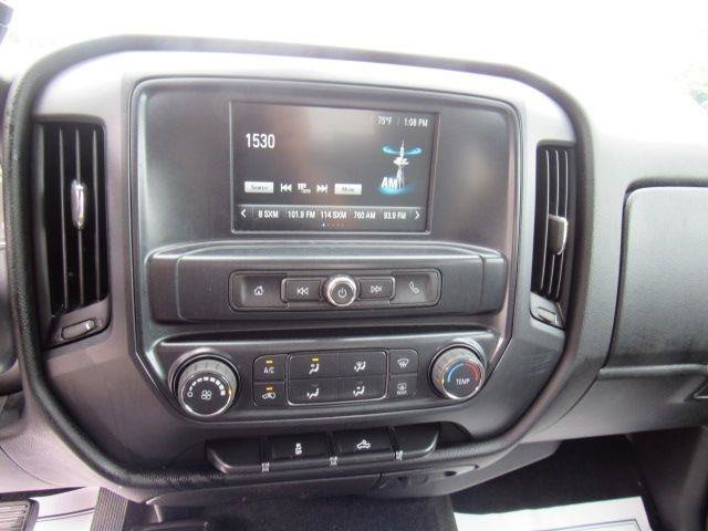 Used 2018 Chevrolet Silverado 1500 Custom w/ Custom Convenience Package AWD/4WD image 38