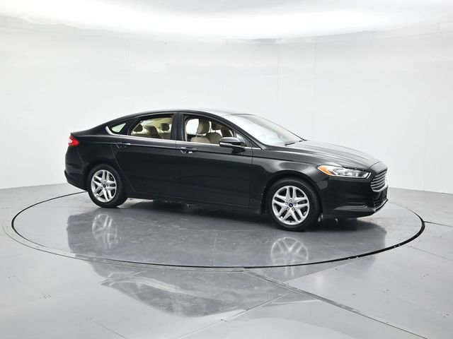 Used 2013 Ford Fusion SE image 3