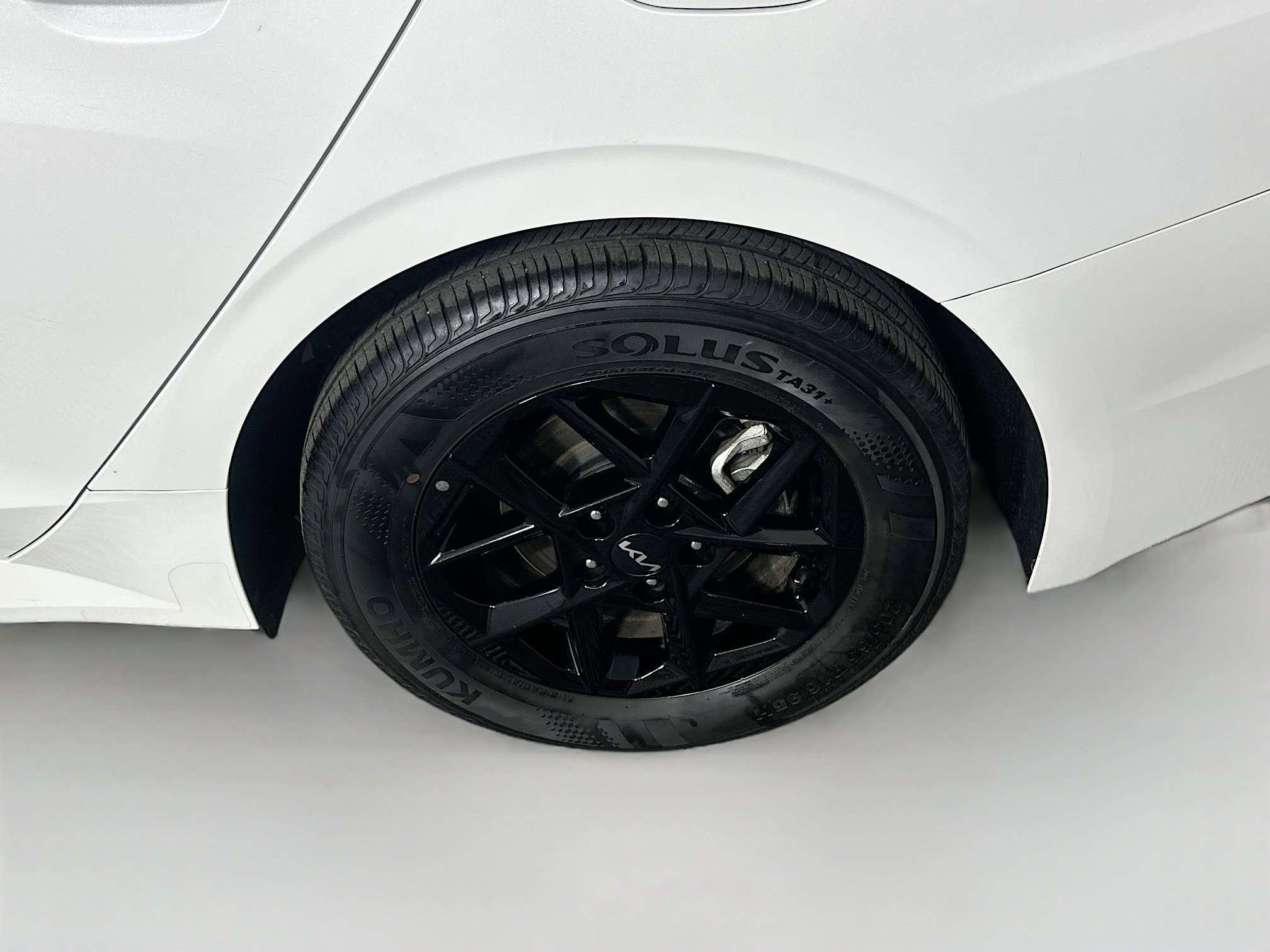 Used 2025 Kia K5 LXS image 11