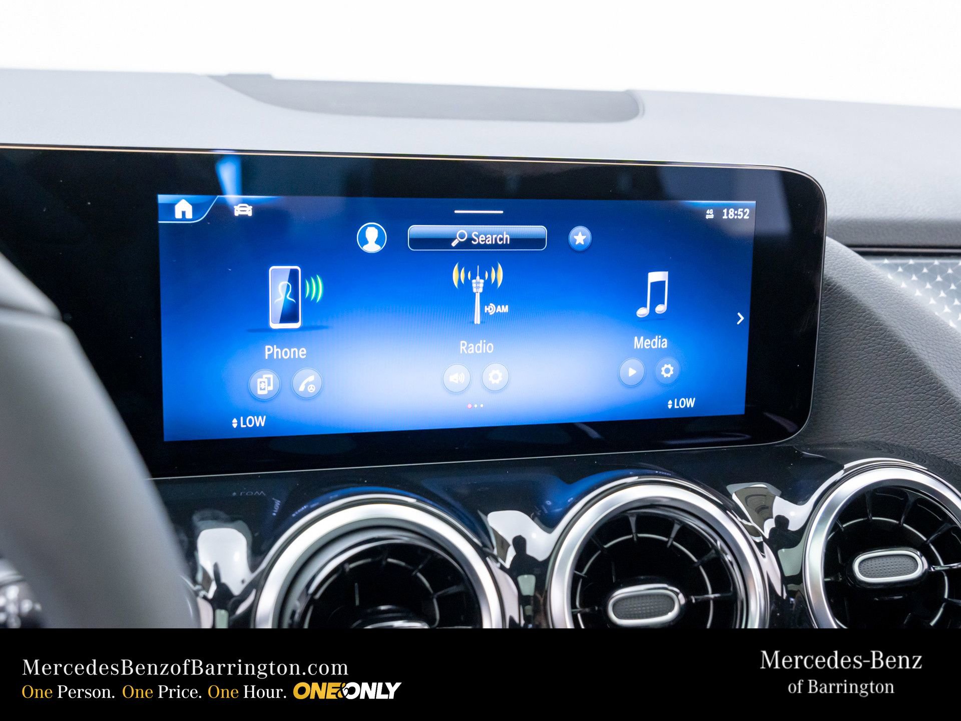 New 2026 Mercedes-Benz GLA 250 4MATIC image 24