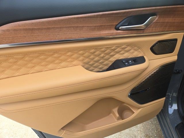 New 2027 Jeep Grand Cherokee L Summit AWD/4WD image 18