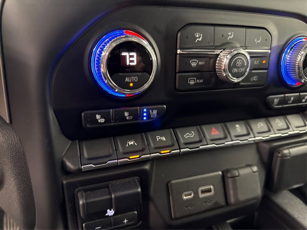 Used 2022 GMC Sierra 1500 Denali w/ Driver Alert Package II AWD/4WD image 43