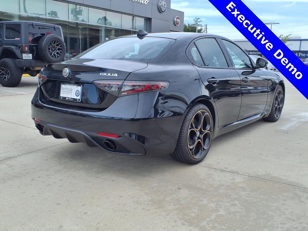 New 2025 Alfa Romeo Giulia w/ Driving Assist Package image 7