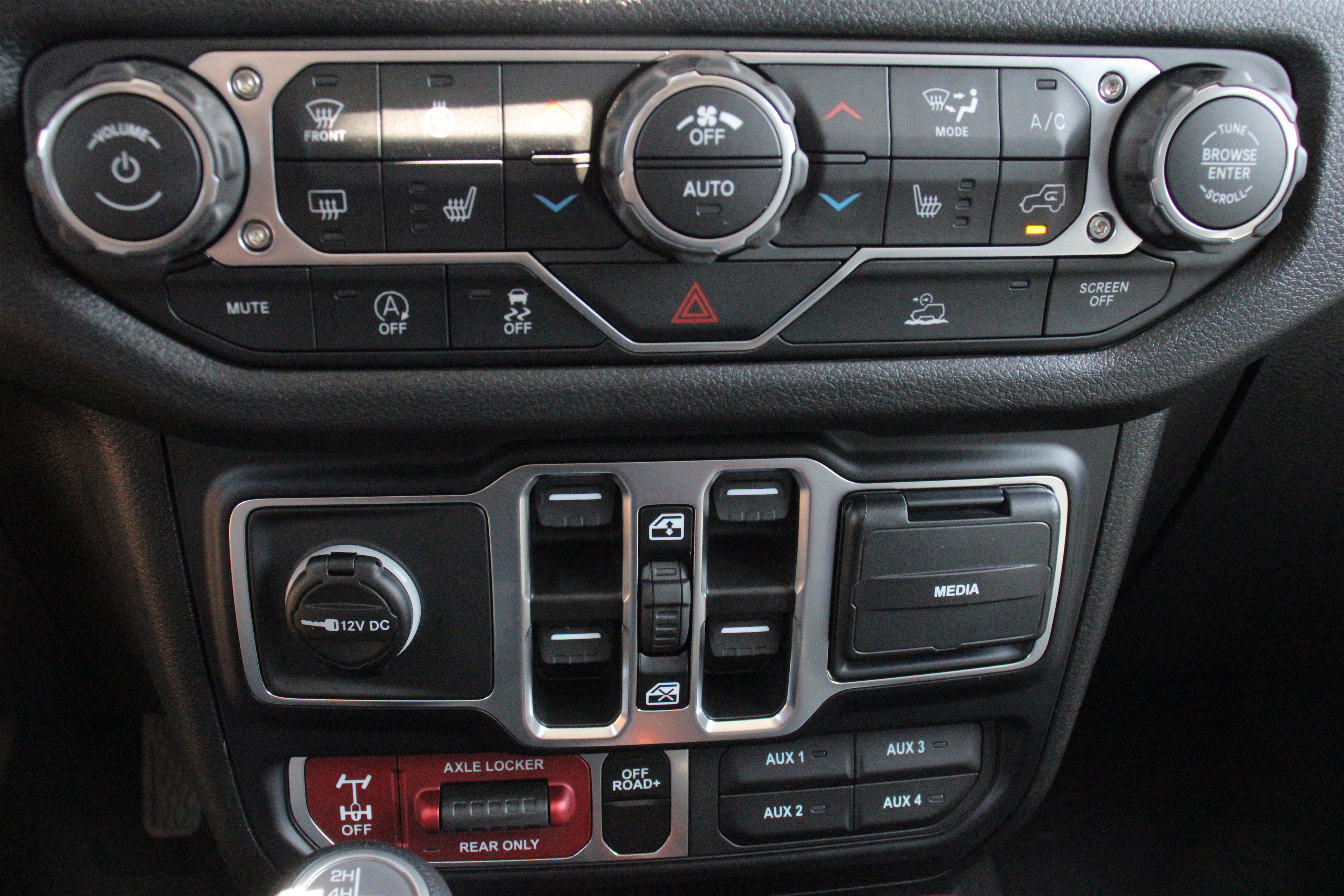 New 2026 Jeep Wrangler Unlimited Sport AWD/4WD image 19