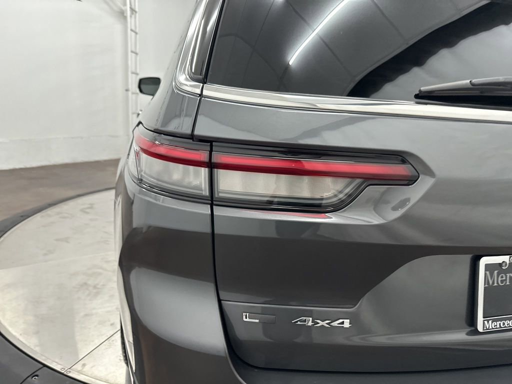 Used 2021 Jeep Grand Cherokee L Overland w/ Luxury Tech Group IV image 33