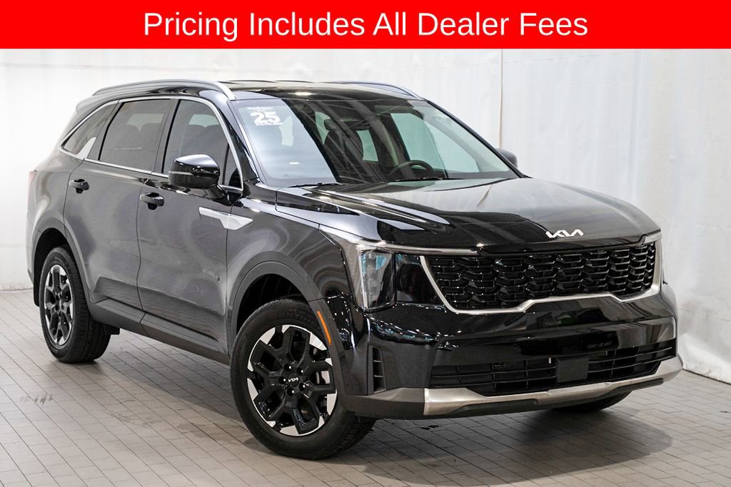 Certified 2025 Kia Sorento S AWD/4WD image 1
