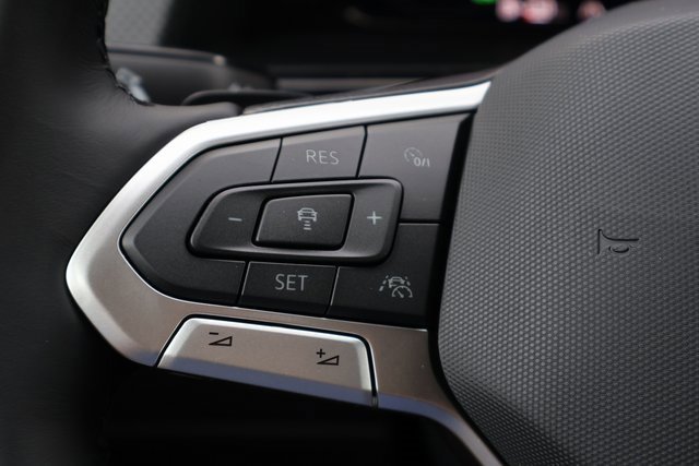 New 2026 Volkswagen Atlas Cross Sport SEL R-Line image 20