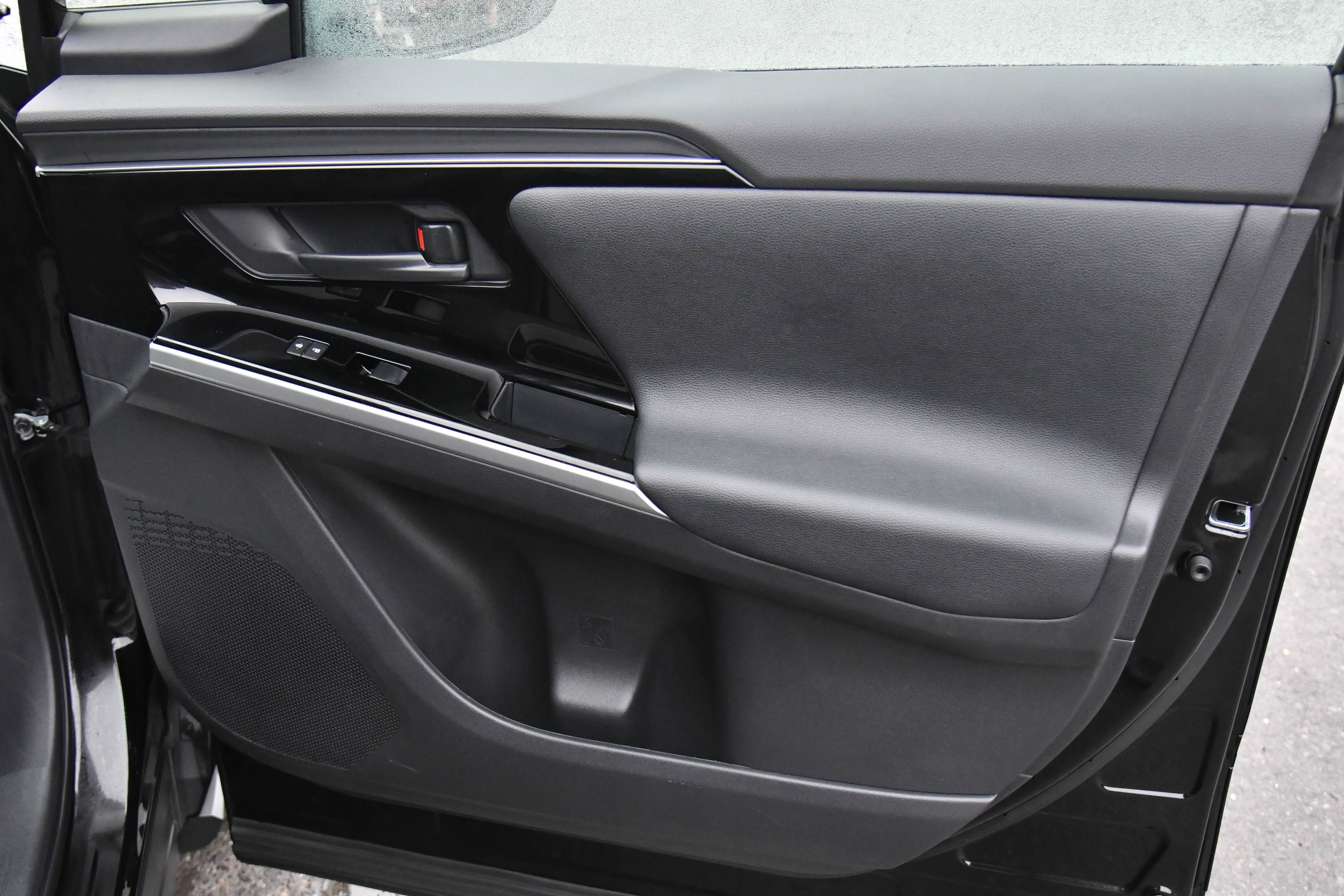 Used 2024 Toyota bZ4X AWD w/ Weather Package image 48