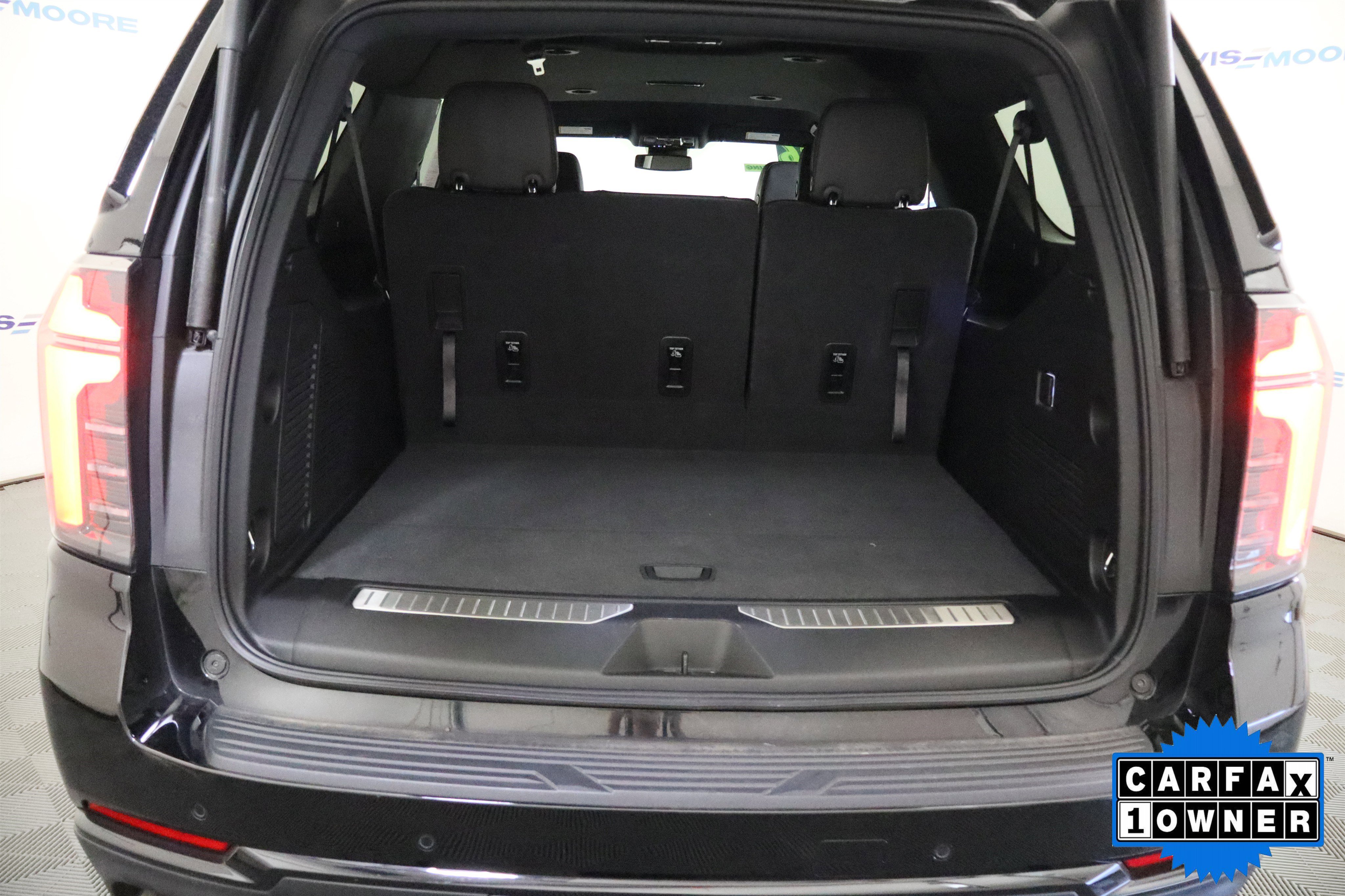 Used 2026 Chevrolet Suburban Z71 AWD/4WD image 9