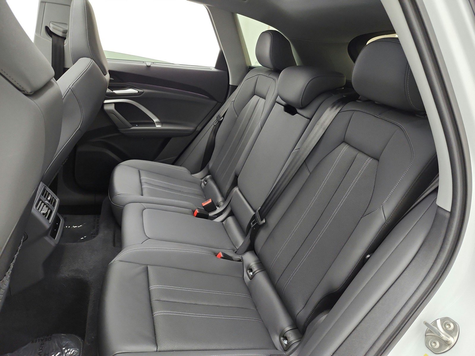 Used 2025 Audi Q5 Premium Plus w/ Premium Plus AWD/4WD image 16