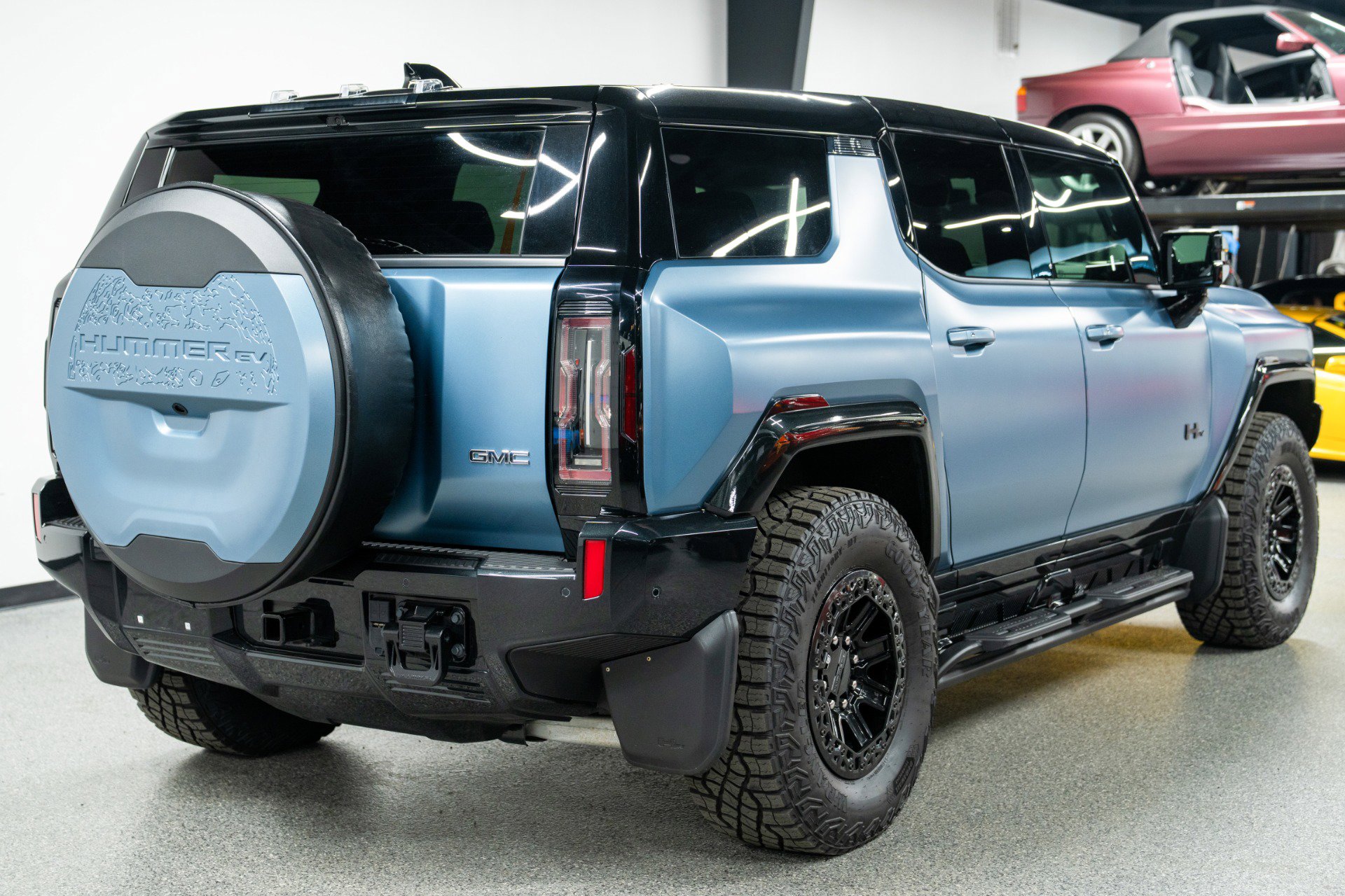 Used 2024 GMC Hummer EV 3X w/ Omega Edition image 8