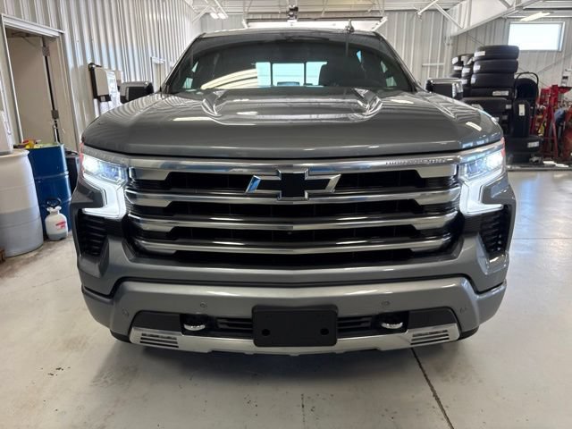 Used 2023 Chevrolet Silverado 1500 High Country w/ LPO, Dark Essentials Package AWD/4WD image 7