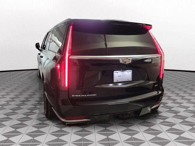 Certified 2024 Cadillac Escalade ESV Premium Luxury Platinum w/ Heavy-Duty Trailer Package AWD/4WD image 4