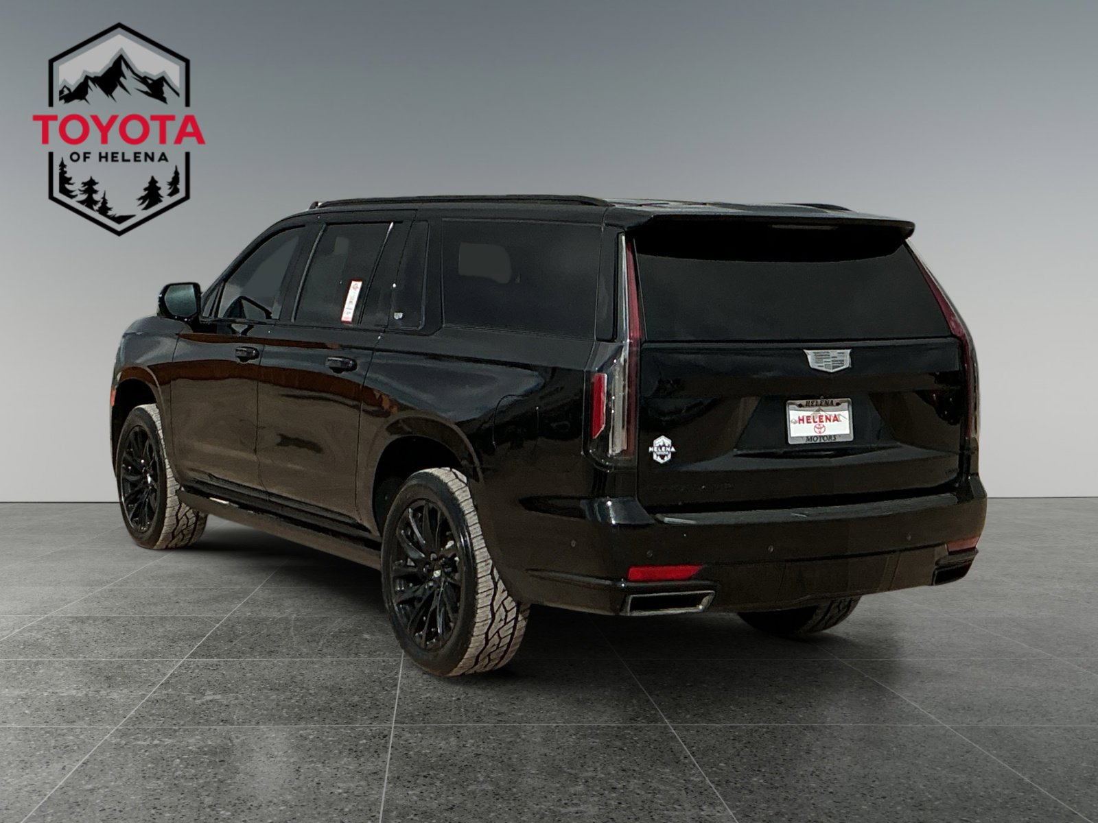 Used 2023 Cadillac Escalade ESV Sport Platinum w/ LPO, ONYX Package image 3