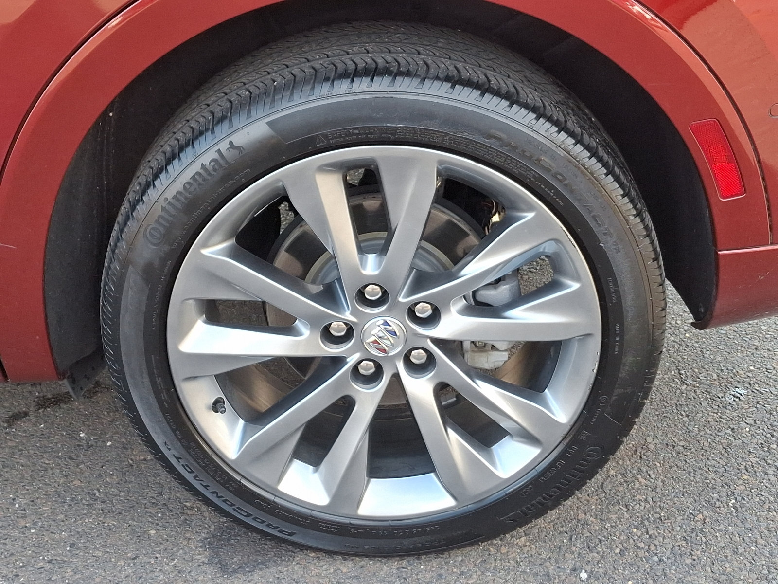Used 2022 Buick Envision Avenir w/ Technology Package II AWD/4WD image 8