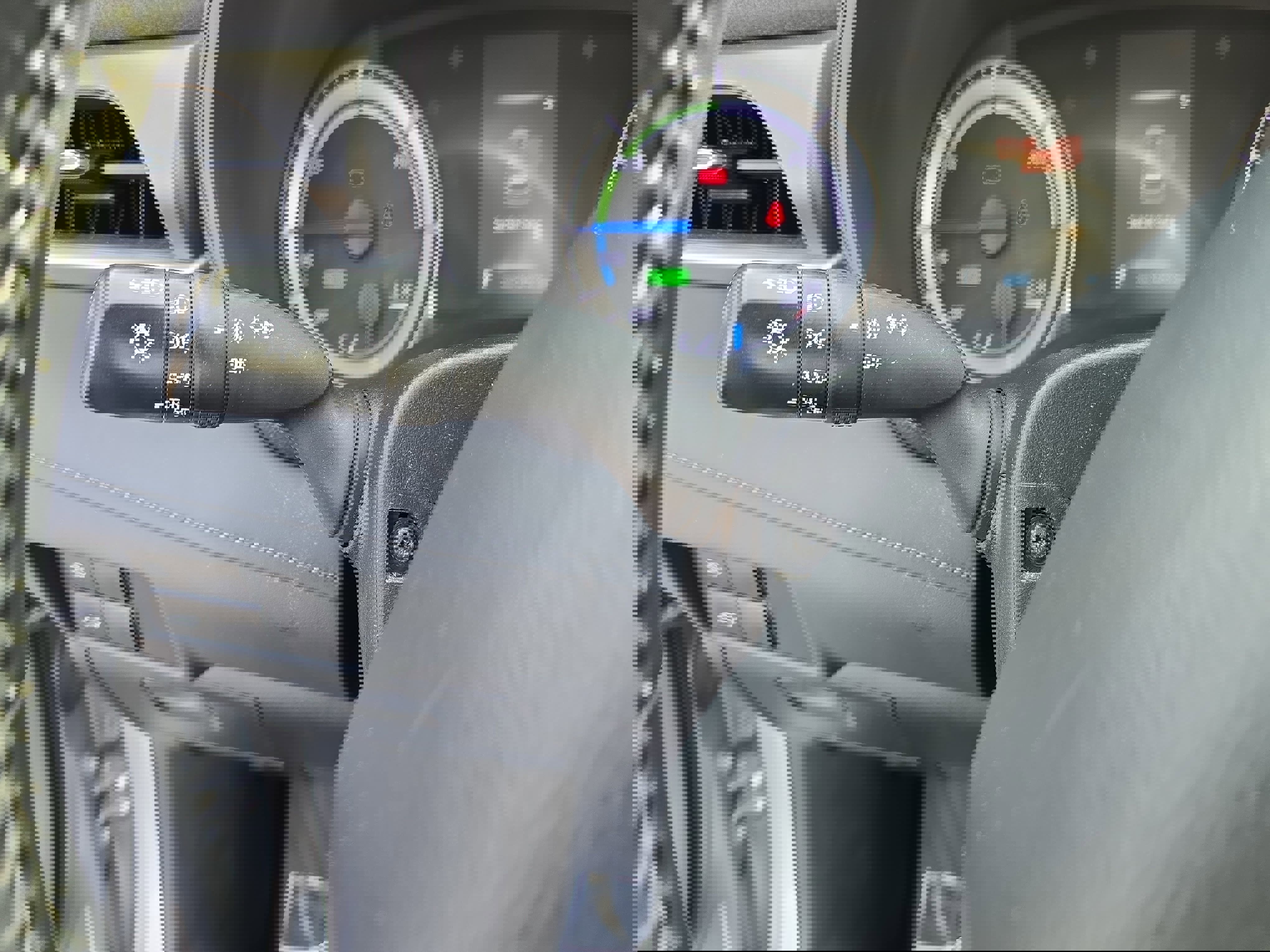 Used 2022 Toyota Highlander LE image 28