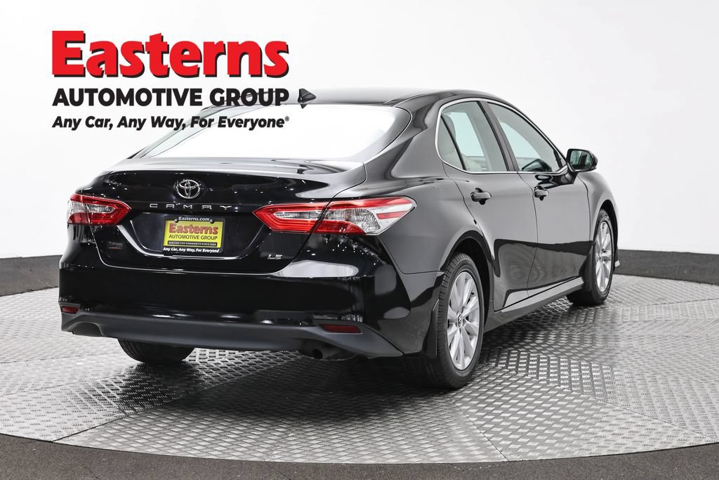 Used 2019 Toyota Camry LE w/ Convenience Package FWD image 5