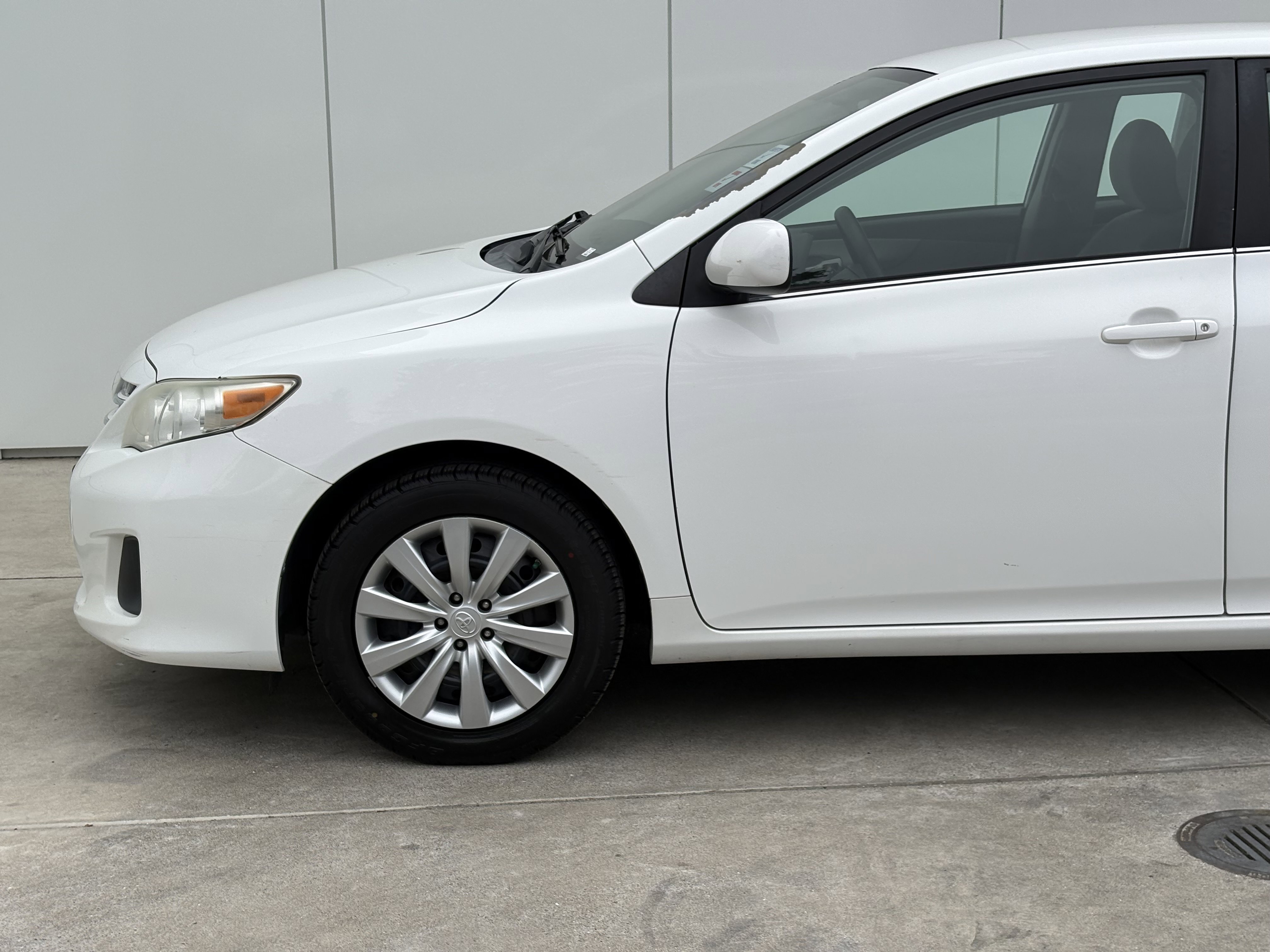 Used 2013 Toyota Corolla LE image 5