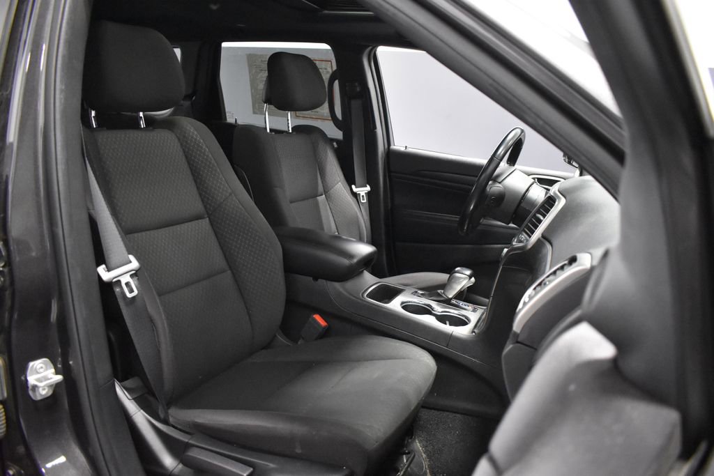 Used 2021 Jeep Grand Cherokee Laredo AWD/4WD image 14