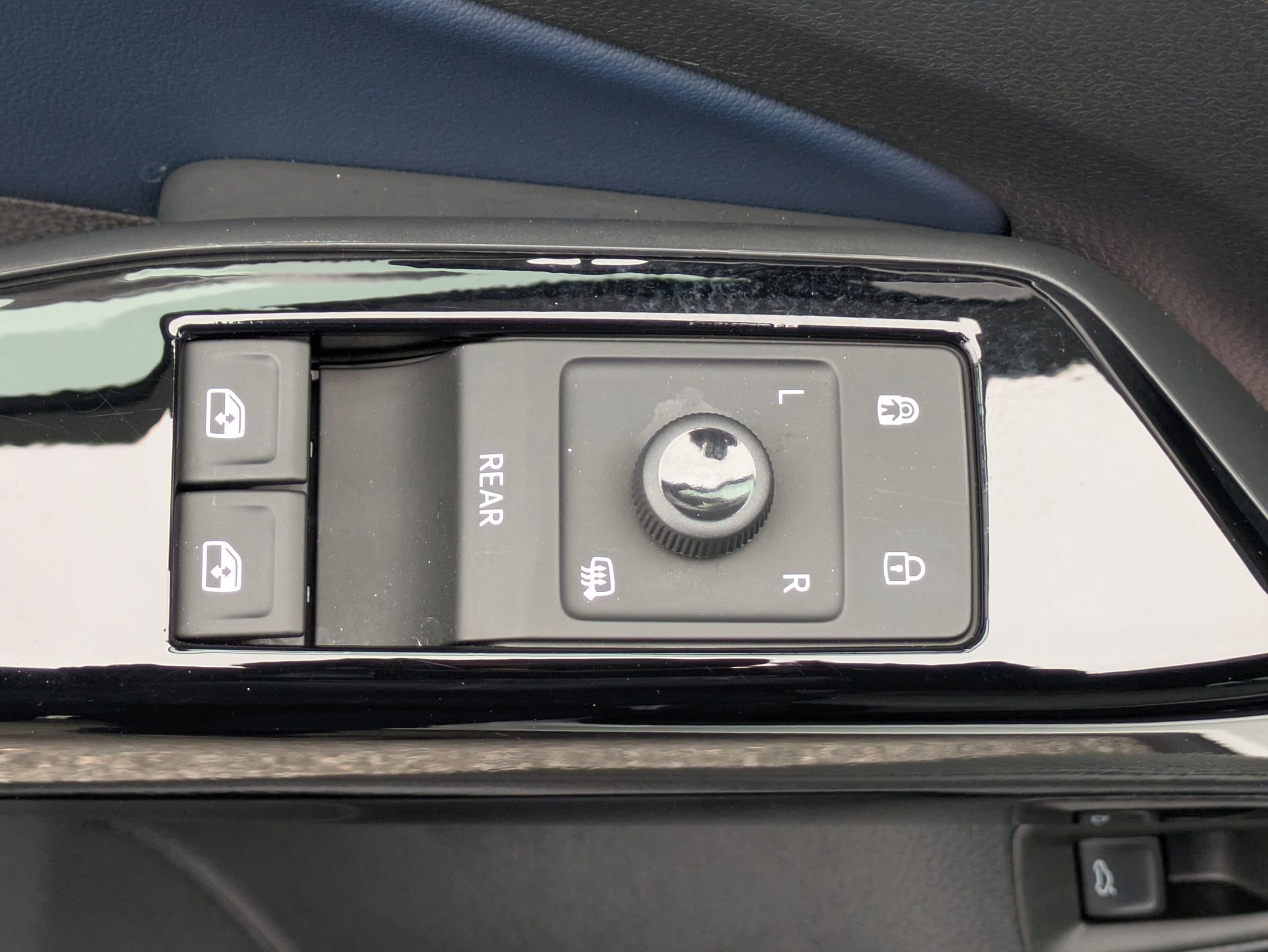 Used 2024 Volkswagen ID.4 Pro S image 20