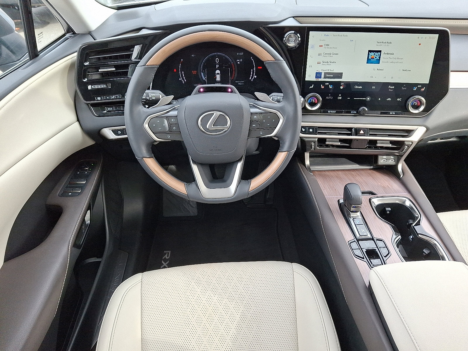 Used 2024 Lexus RX 350 Premium image 11