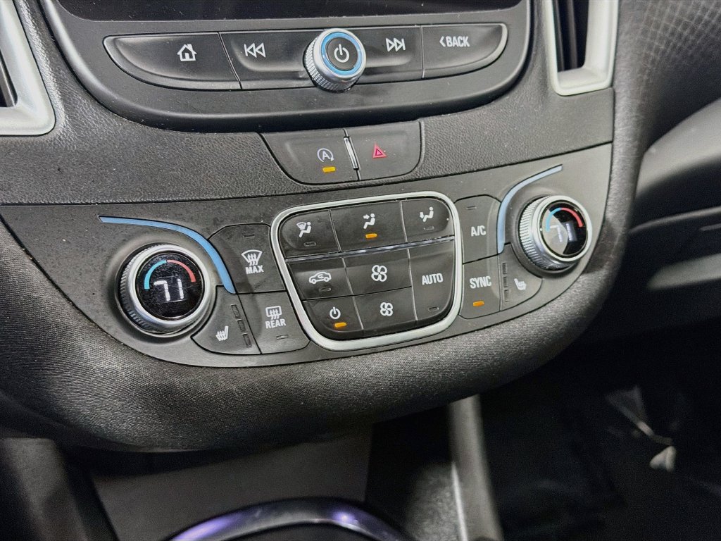 Used 2024 Chevrolet Malibu LT FWD image 15