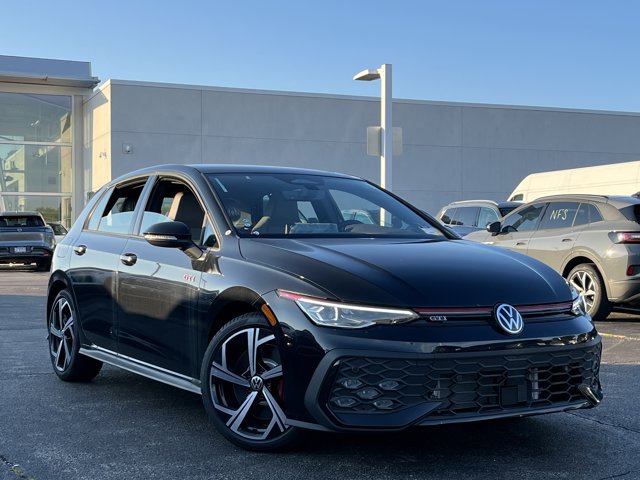 New 2026 Volkswagen GTI SE FWD image 2