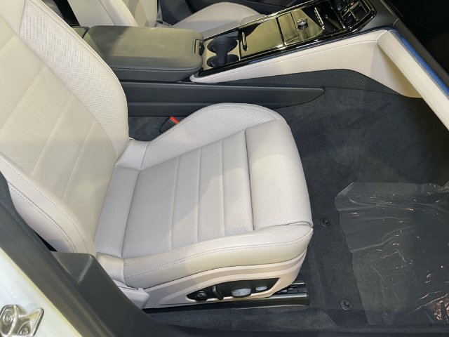 New 2026 Porsche Panamera 4 AWD/4WD image 23