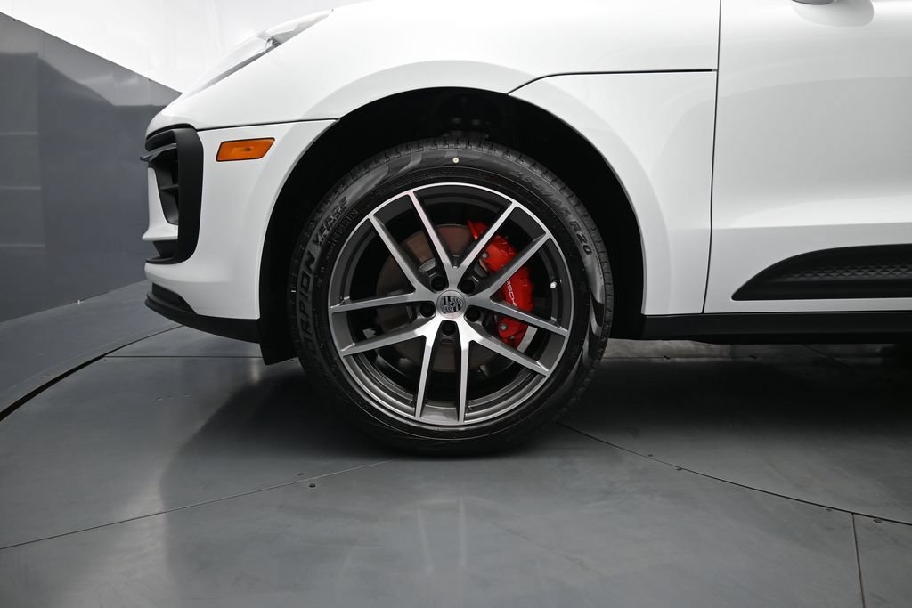 New 2026 Porsche Macan S AWD/4WD image 9