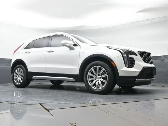Used 2023 Cadillac XT4 Premium Luxury w/ Cold Weather Package AWD/4WD image 34