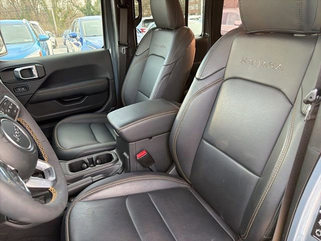 Used 2024 Jeep Wrangler Sahara w/ Technology Group image 16