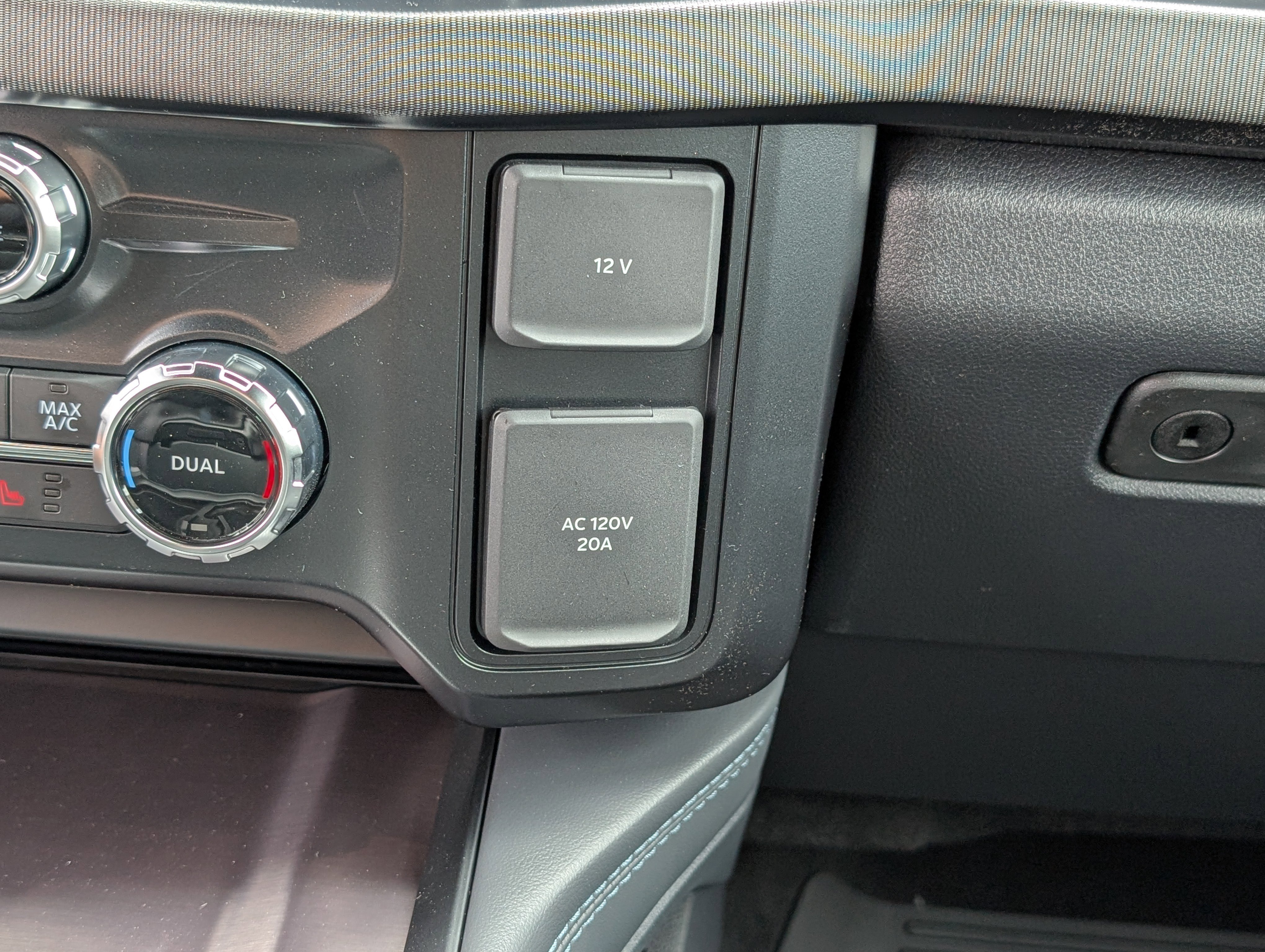 New 2026 Ford F350 Platinum image 28