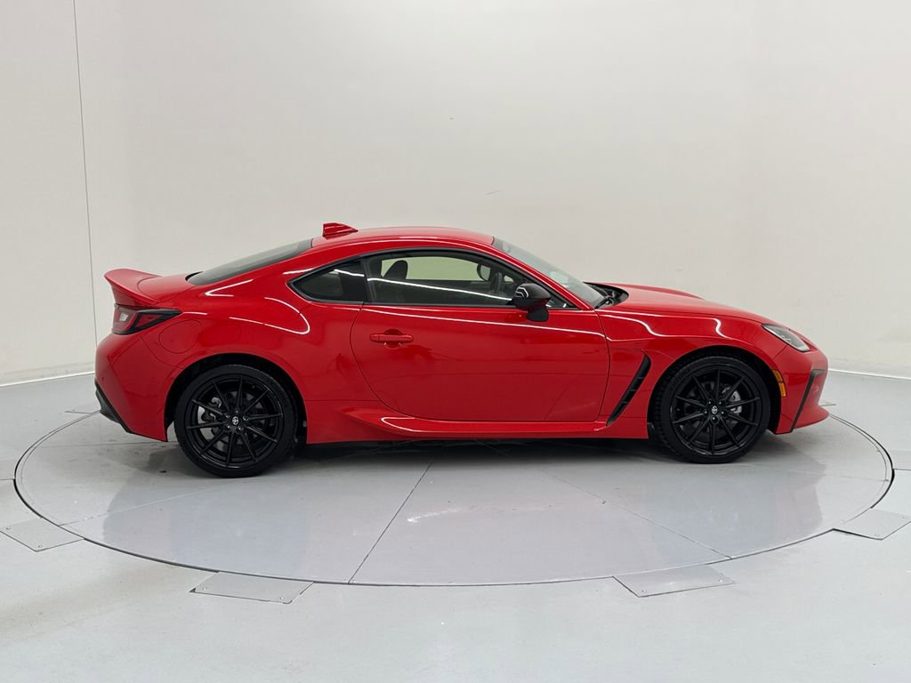 Used 2025 Toyota GR86 Premium w/ ALL Weather Mat Package (TMS) RWD image 6