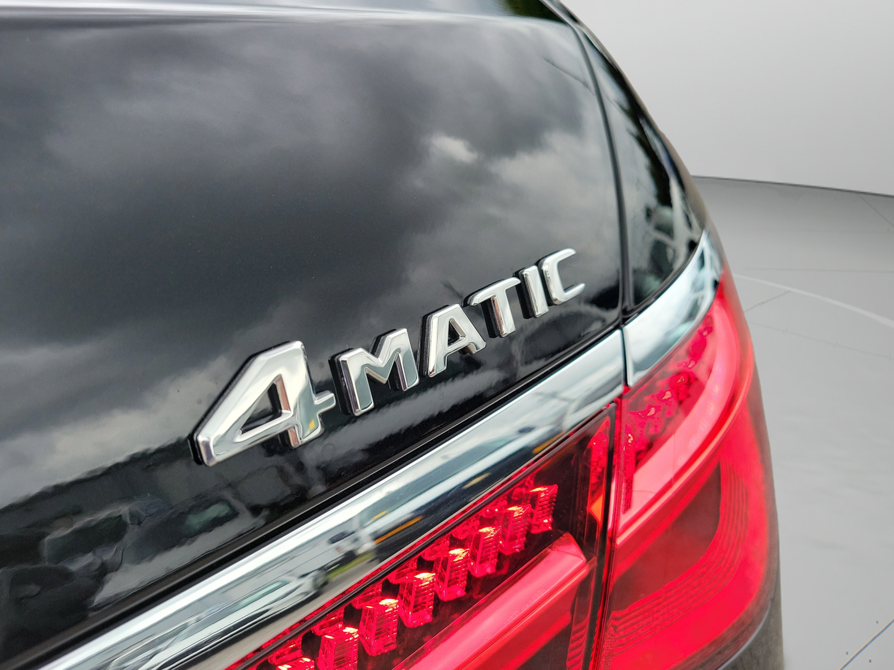 New 2026 Mercedes-Benz S 580e 4MATIC Sedan image 31