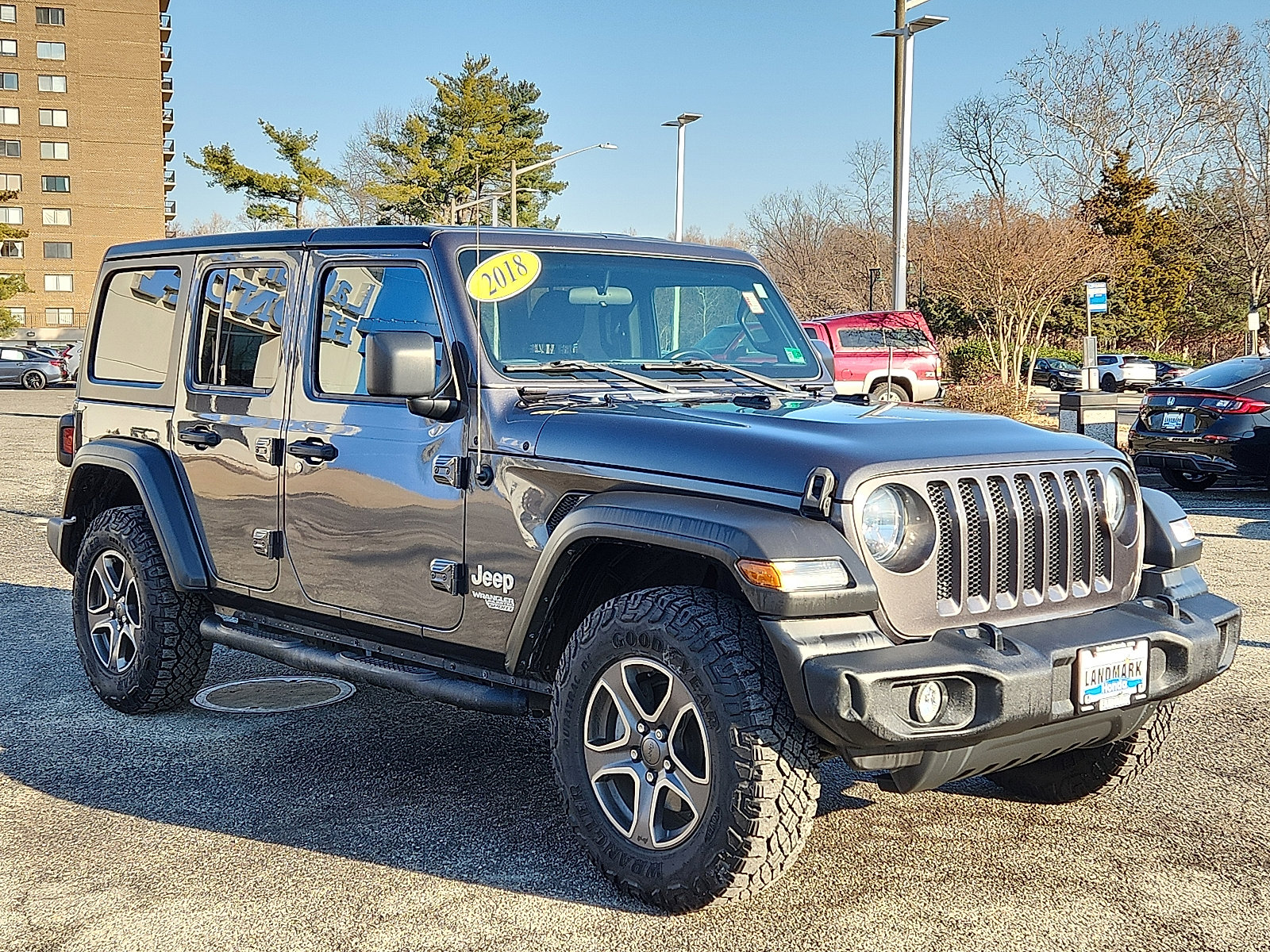 Used 2018 Jeep Wrangler Unlimited Sport S image 3