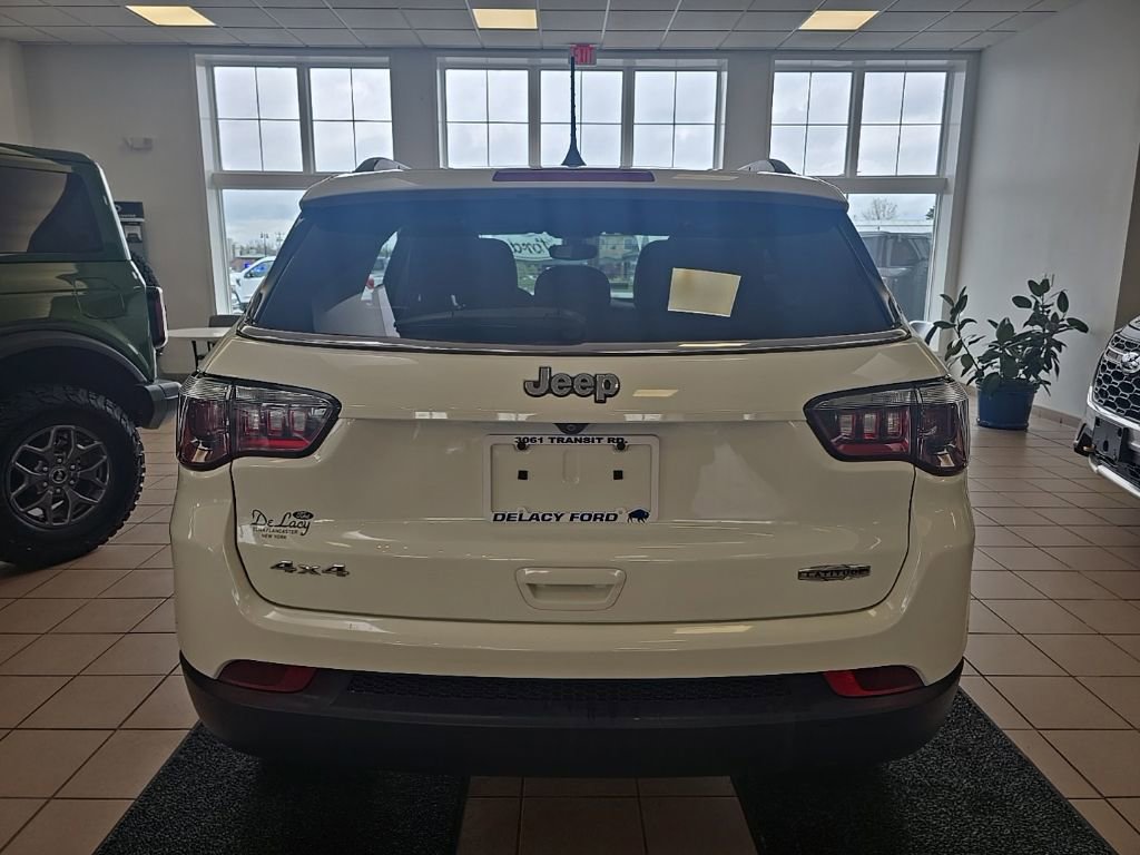 Used 2020 Jeep Compass Latitude w/ Cold Weather Group AWD/4WD image 5