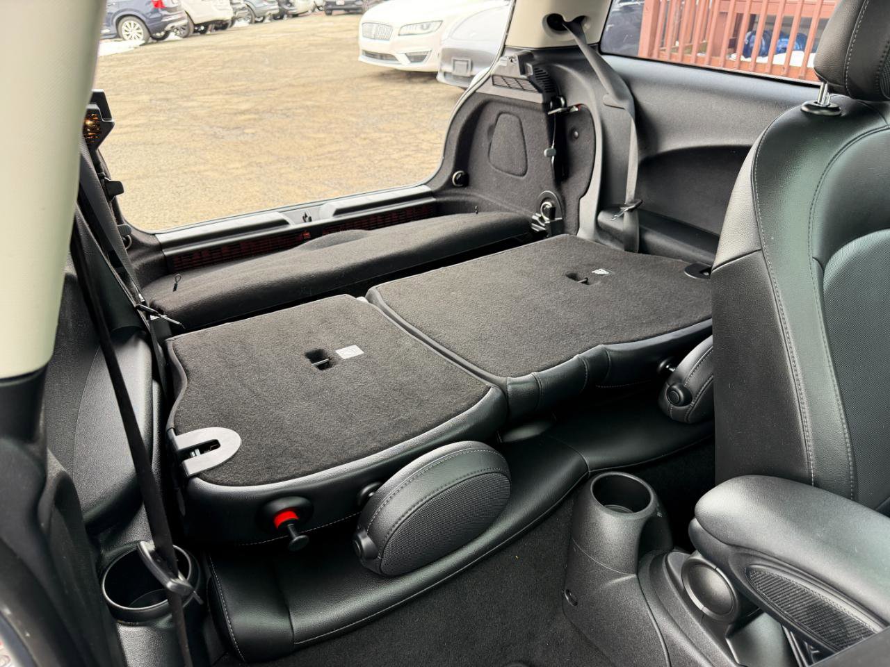 Used 2019 MINI Cooper 2-Door Hardtop w/ Storage Package image 34