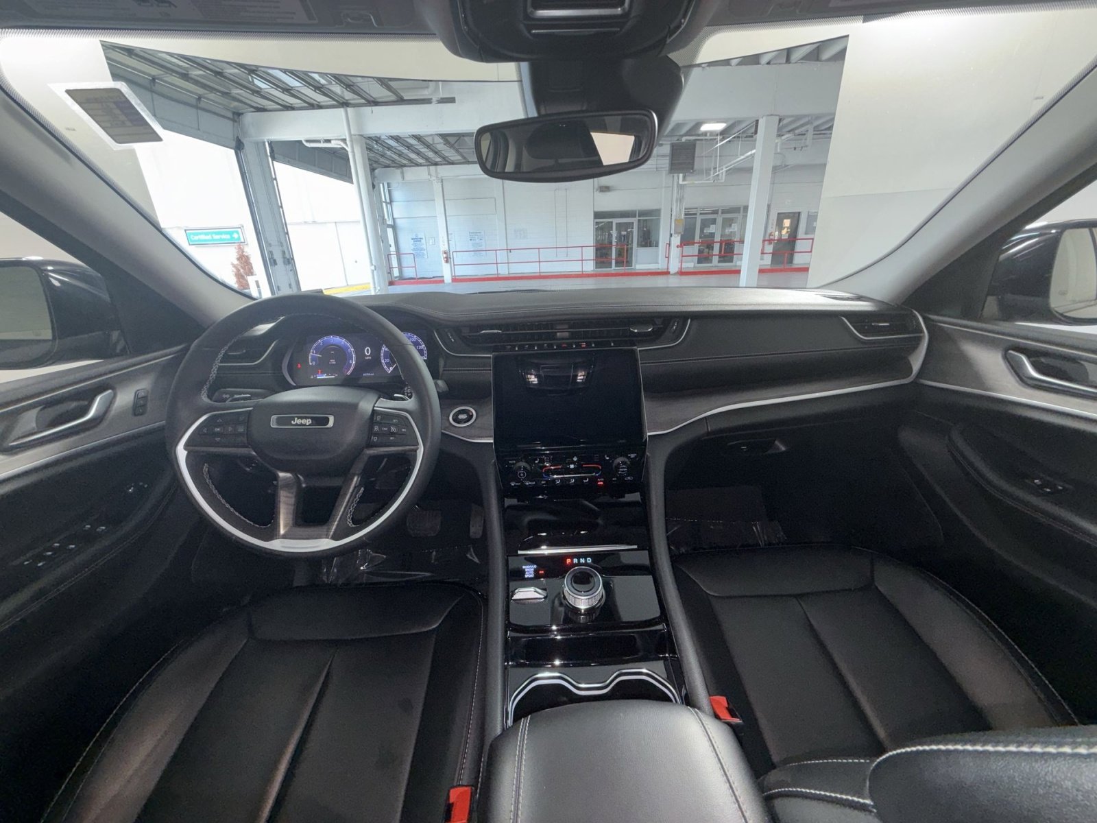 Used 2023 Jeep Grand Cherokee L Limited AWD/4WD image 23