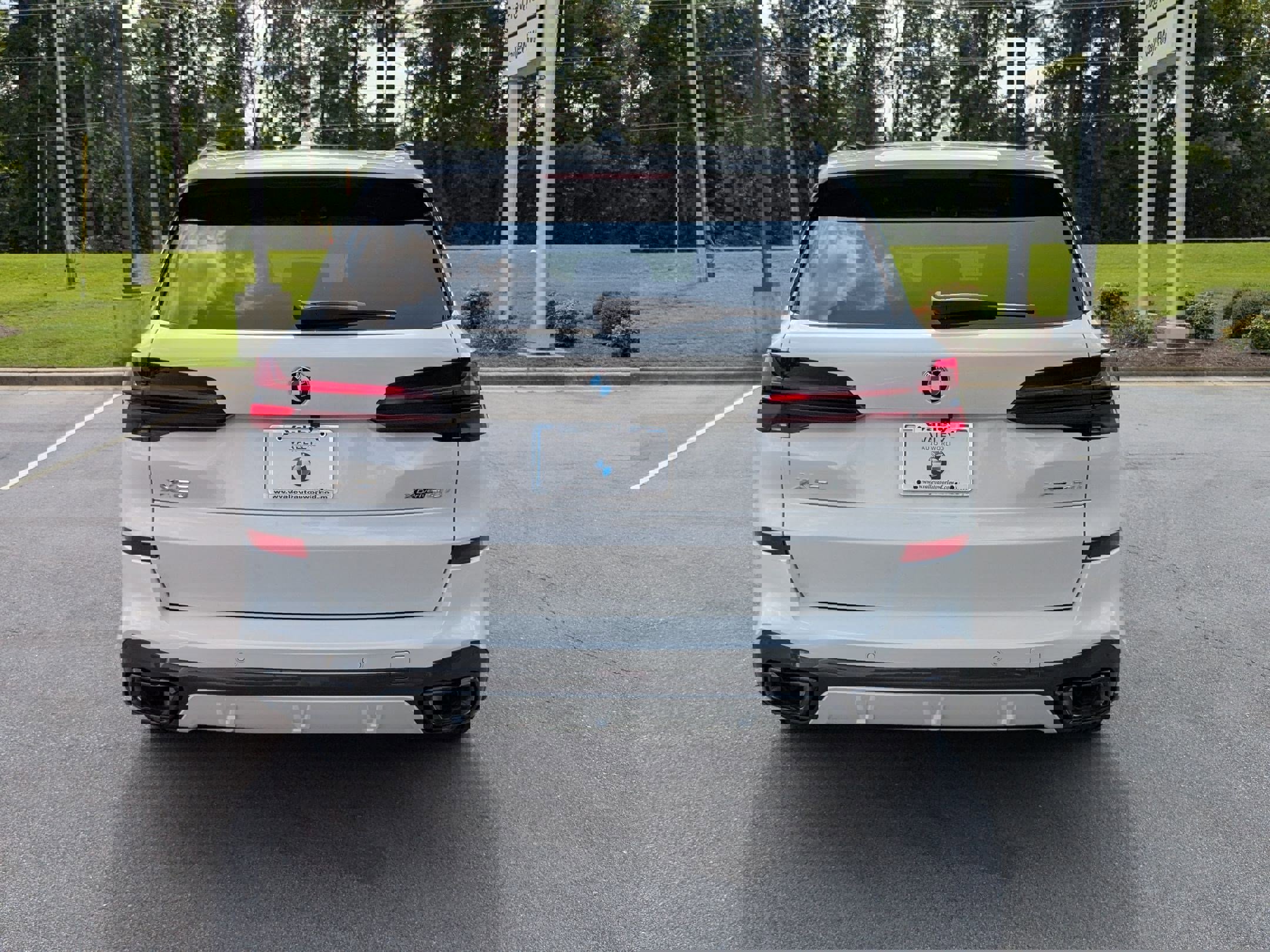 New 2026 BMW X5 xDrive40i w/ M Sport Package image 4