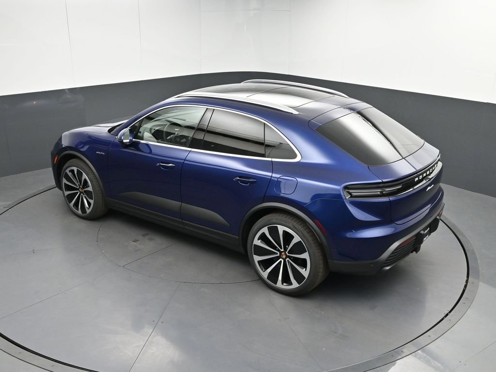 New 2025 Porsche Macan Electric RWD image 36