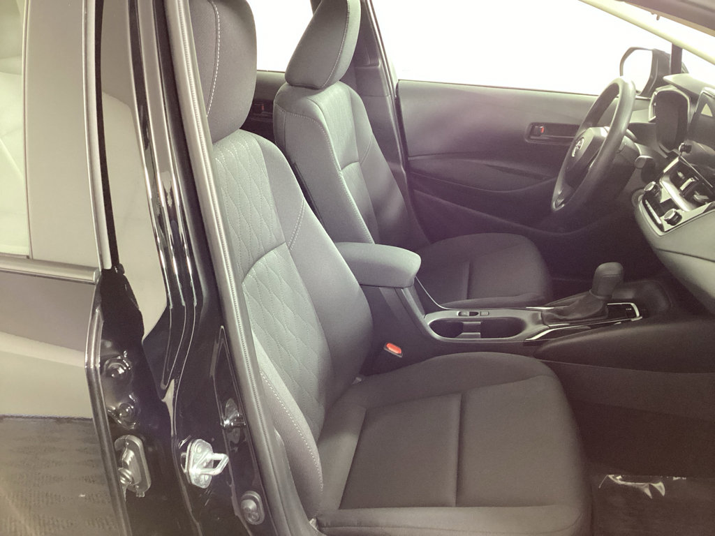 Used 2026 Toyota Corolla LE FWD image 8