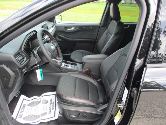 New 2024 Ford Escape ST-Line w/ Equipment Group 301A FWD image 18